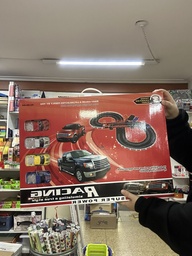 [J19727] PISTA DE AUTOS CON 4 CAMIONETAS (J19727)